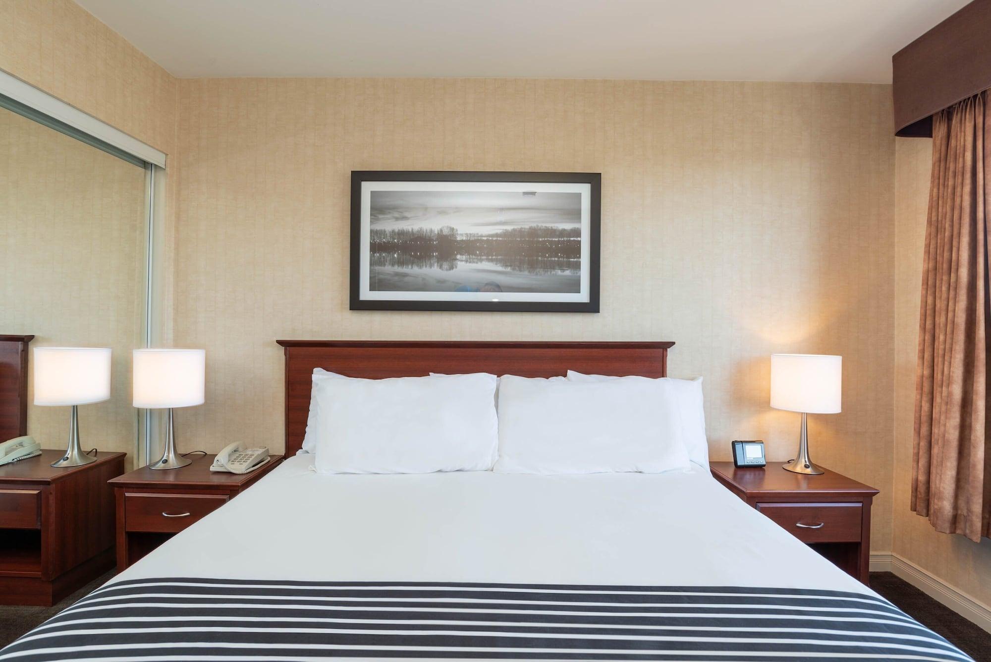 Sandman Suites Surrey - Guildford Экстерьер фото