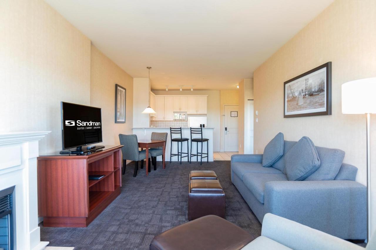Sandman Suites Surrey - Guildford Экстерьер фото